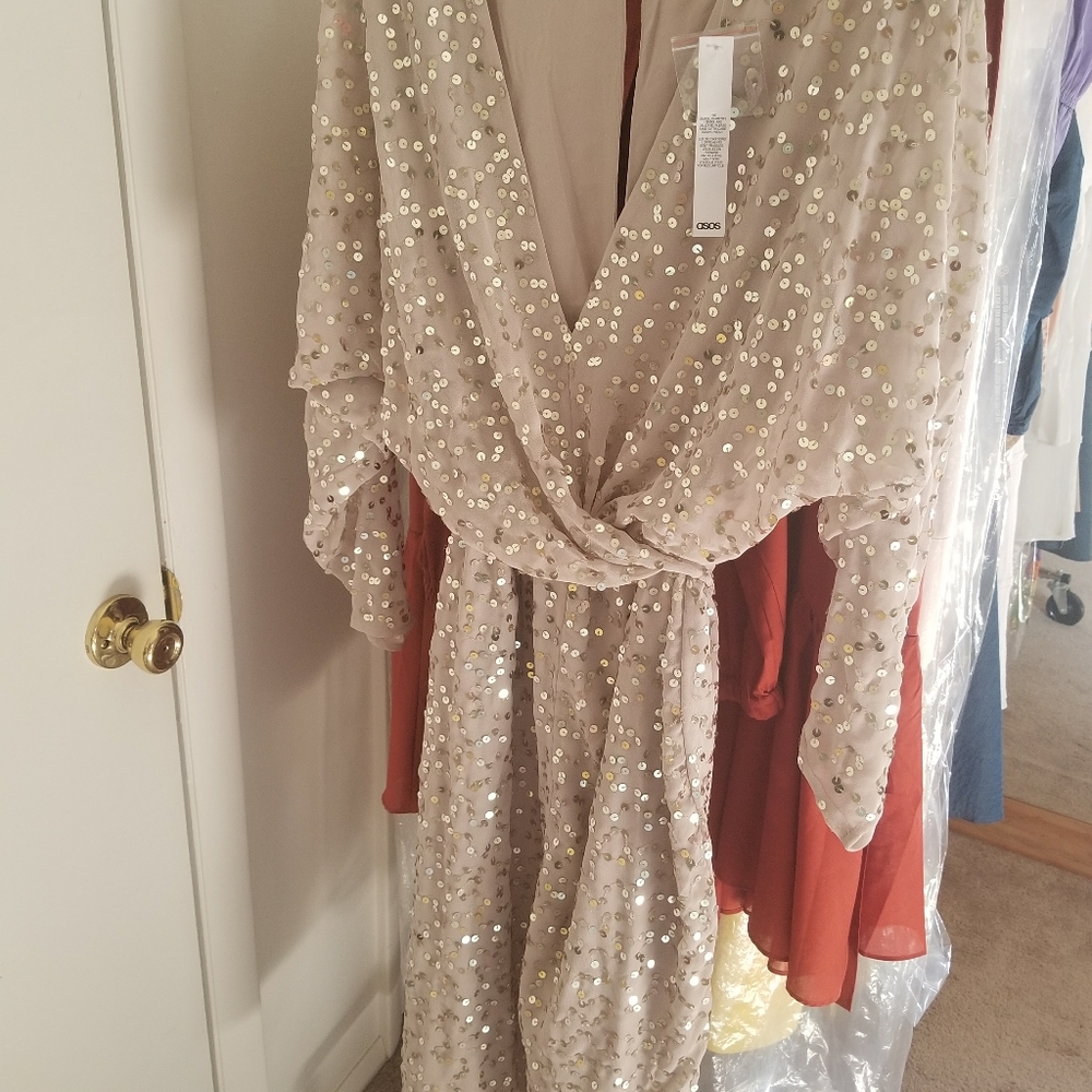ASOS Design Scatter Sequin Midi dress Pale Gold